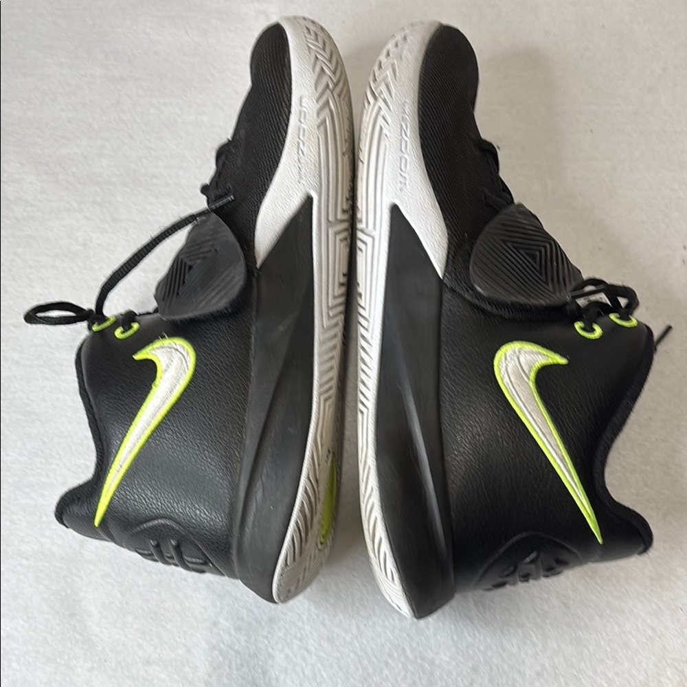 Nike Kyrie Flytrap 3 Black Volt - image 5